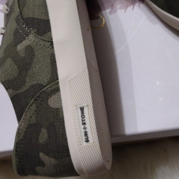 SUN + STONE boys shoes New without tag - Picture 3 of 5